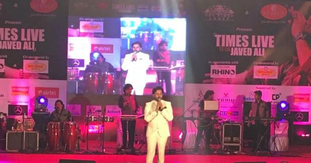 Javed Ali performs in Bhubaneswar on Utkal Mandap stage