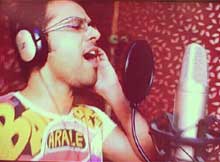 Sabyasachi sings title song of ‘Pilata Bigidigala’ making video