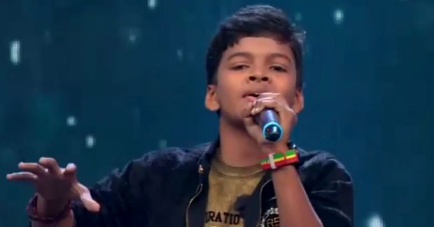 Satyajeet sings ‘Enna Sona’ song on Sa Re Ga Ma Pa Little Champs