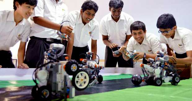 students make robots